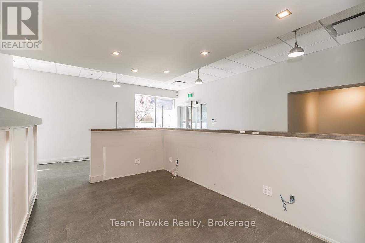 371 Yonge Street, Midland, Ontario  L4R 3A7 - Photo 14 - S11908337