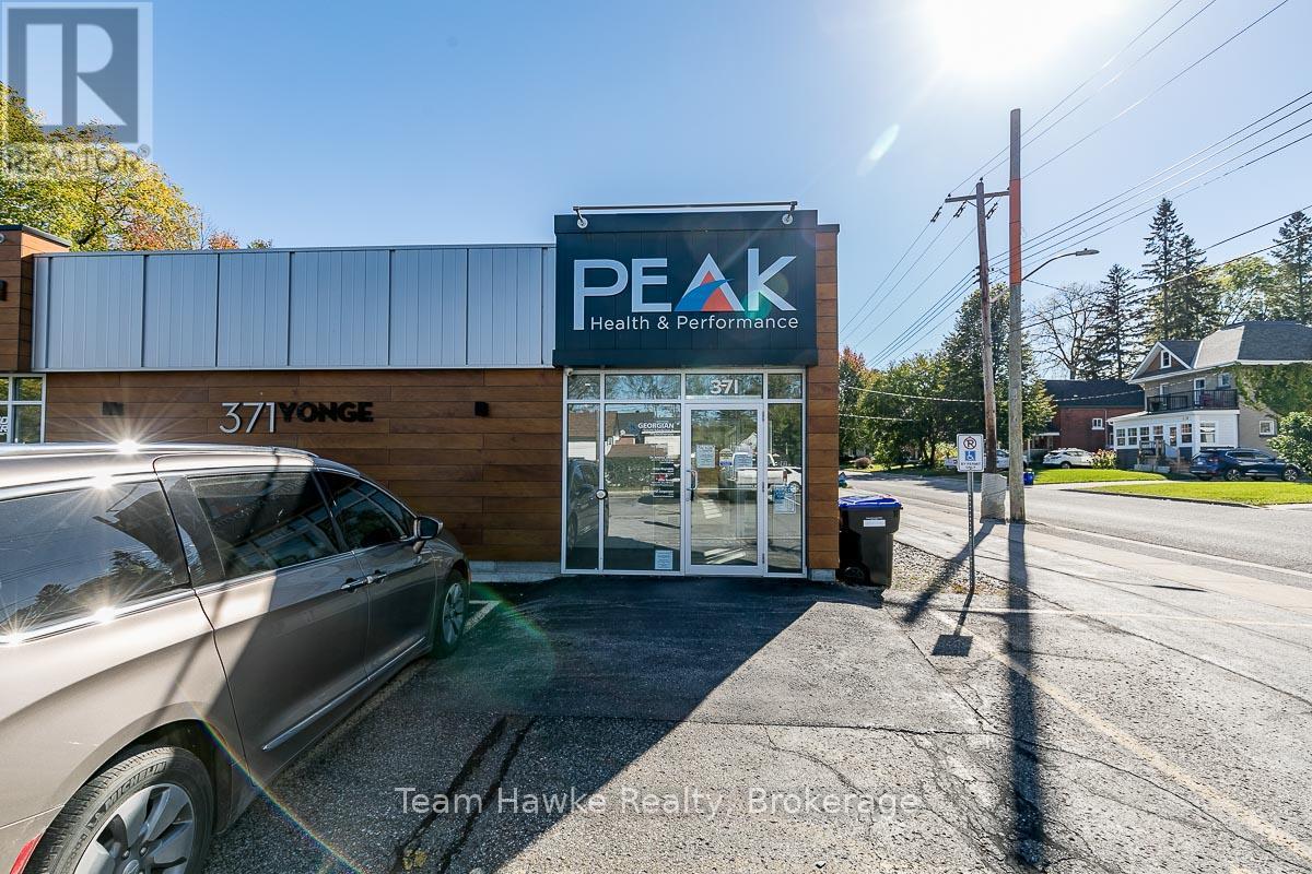 371 Yonge Street, Midland, Ontario  L4R 3A7 - Photo 2 - S11908337
