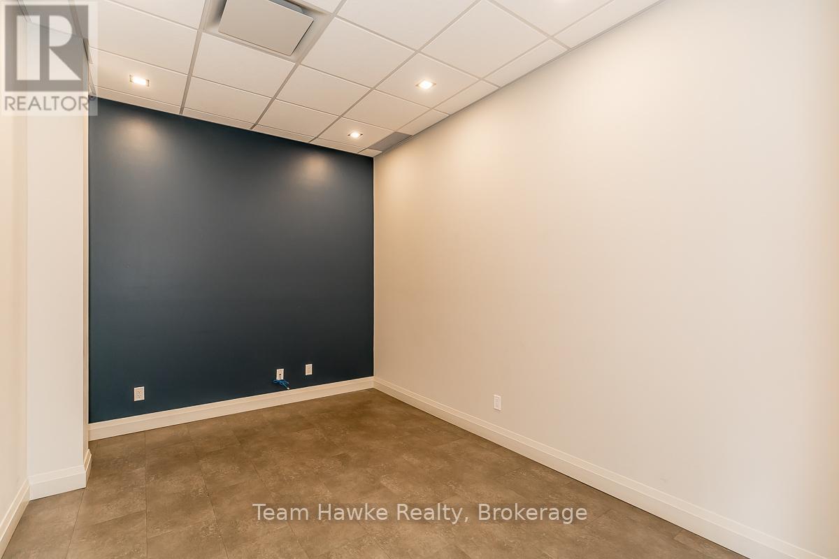 371 Yonge Street, Midland, Ontario  L4R 3A7 - Photo 33 - S11908337