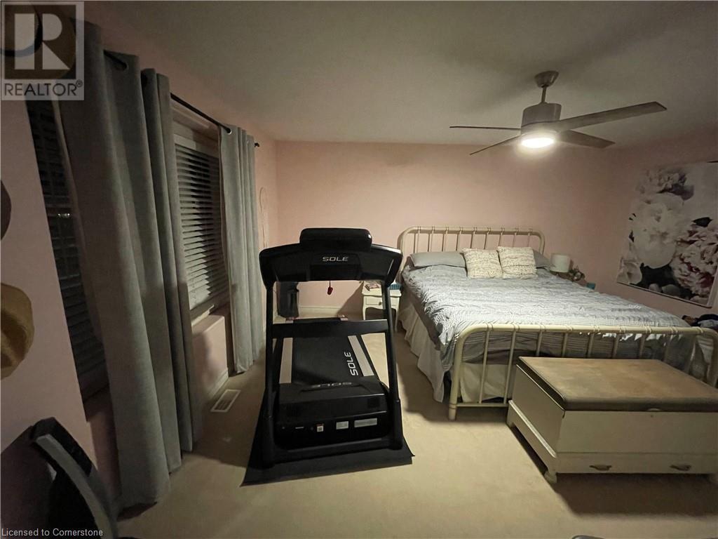 57 Cedar Street, Grimsby, Ontario  L3M 0B7 - Photo 15 - 40683101