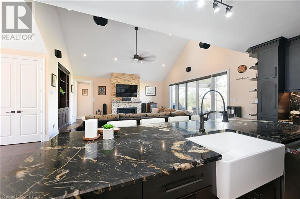 1897 Concession 8 Road W, Hamilton, Ontario  N1R 5S2 - Photo 10 - 40687572