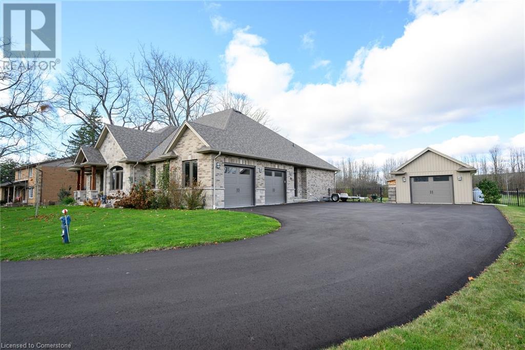 1897 Concession 8 Road W, Hamilton, Ontario  N1R 5S2 - Photo 3 - 40687572