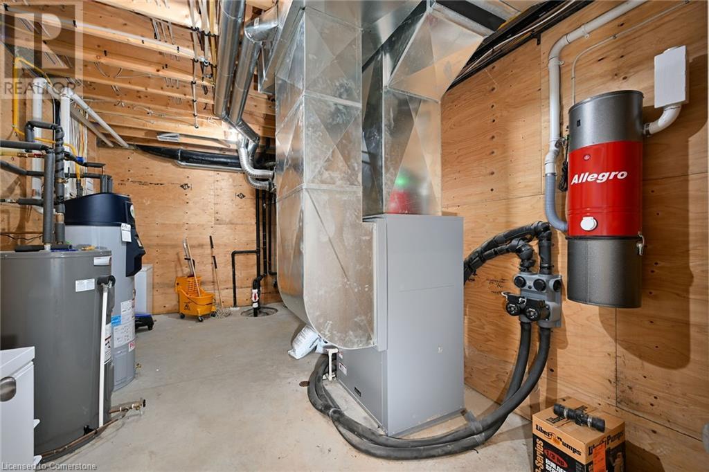 1897 Concession 8 Road W, Hamilton, Ontario  N1R 5S2 - Photo 36 - 40687572