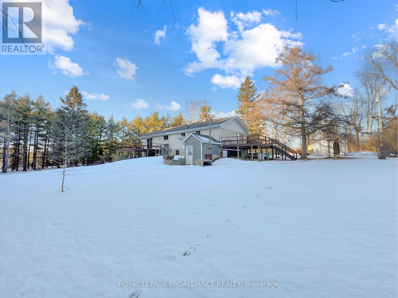 9 Mackenzie Road, Quinte West, Ontario  K8N 4Z5 - Photo 4 - X9250349