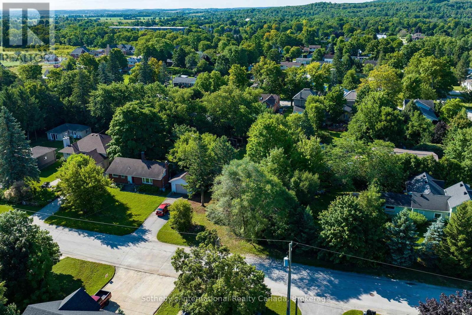 23 Nelson Street, Clearview, Ontario  L0M 1G0 - Photo 12 - S11908426