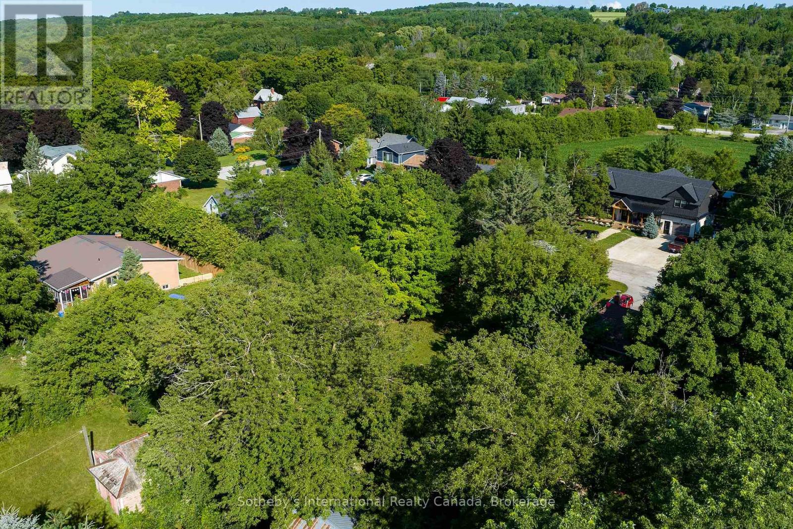 23 Nelson Street, Clearview, Ontario  L0M 1G0 - Photo 13 - S11908426