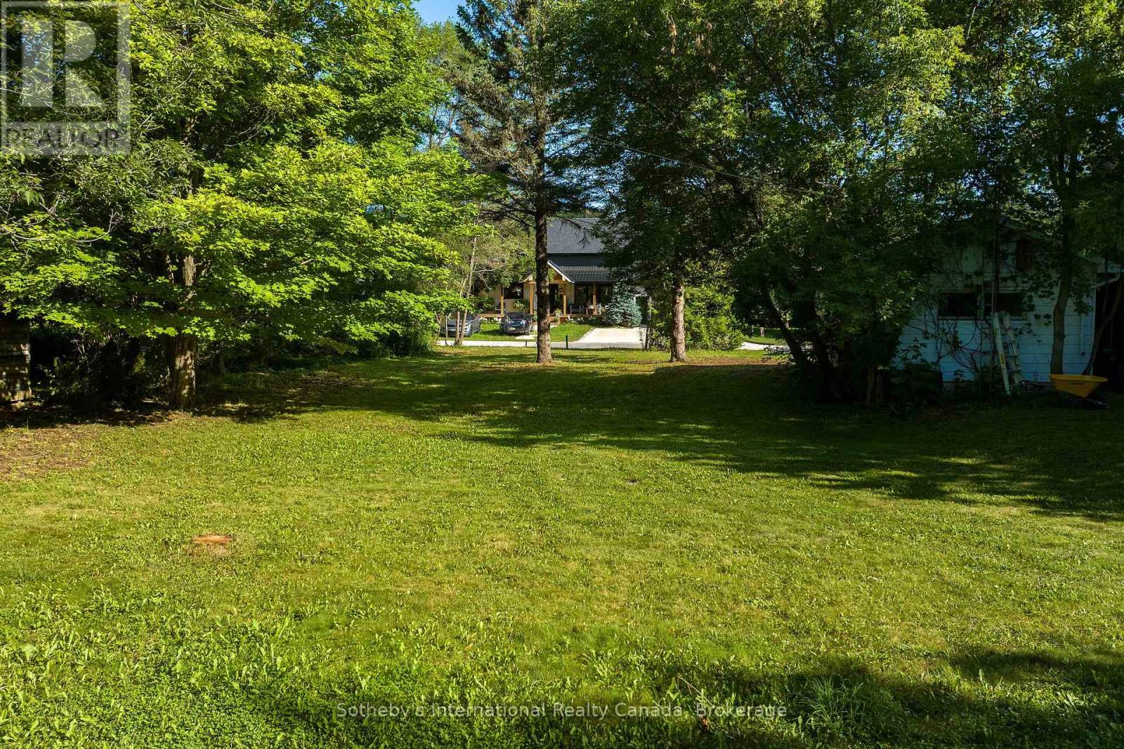 23 Nelson Street, Clearview, Ontario  L0M 1G0 - Photo 3 - S11908426