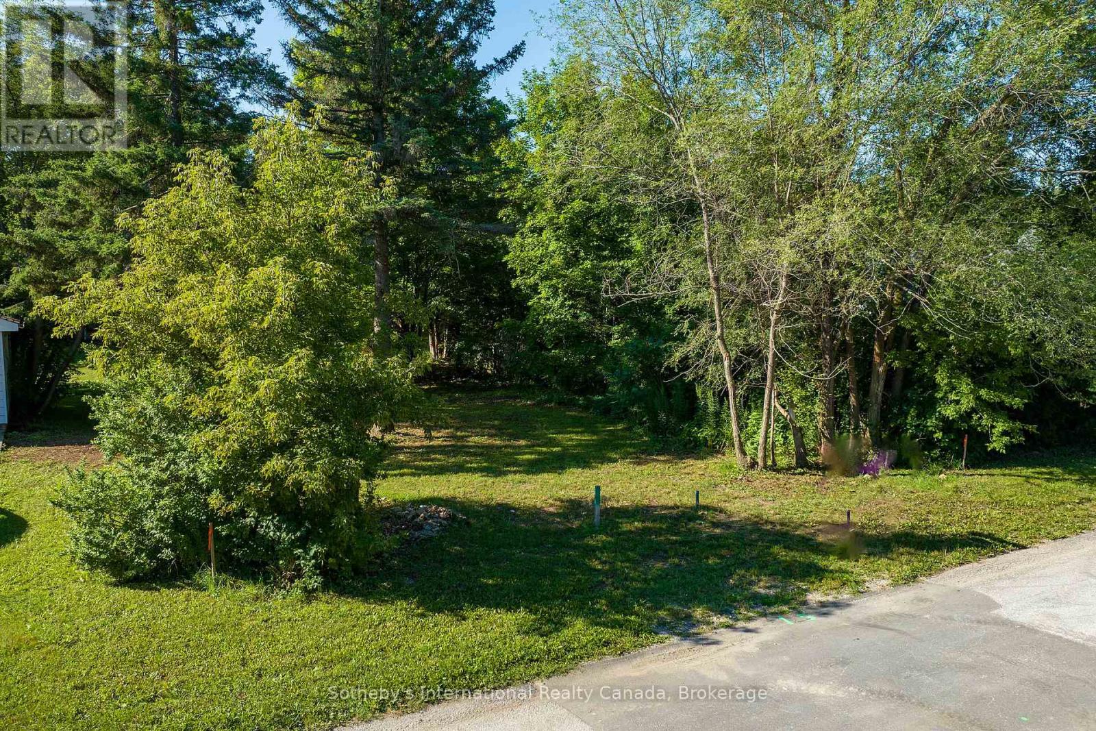 23 Nelson Street, Clearview, Ontario  L0M 1G0 - Photo 8 - S11908426