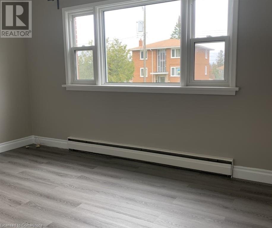 75 Cornell Avenue Unit# 2, Kitchener, Ontario  N2G 3E5 - Photo 7 - 40687812