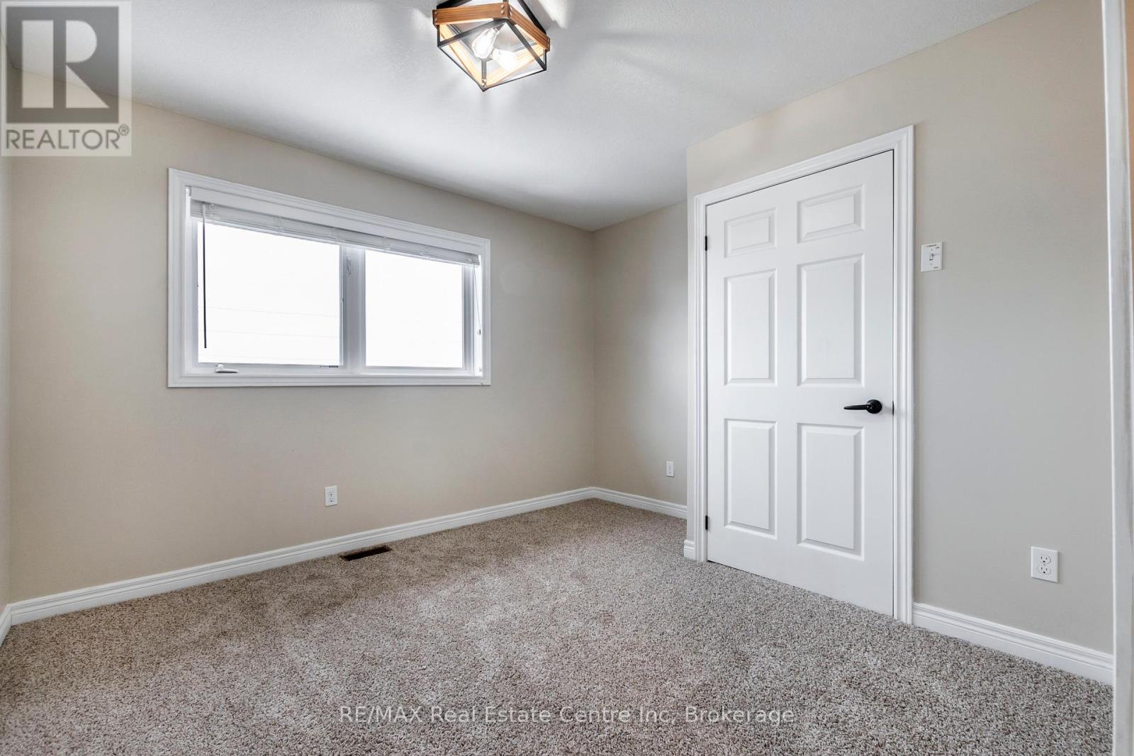 202 - 904 Paisley Road, Guelph, Ontario  N1K 0C6 - Photo 15 - X11908511