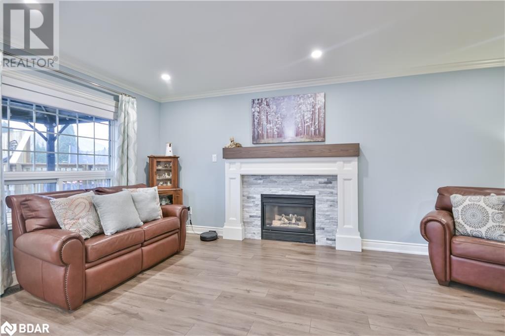 22 Emms Drive, Barrie, Ontario  L4N 8H2 - Photo 7 - 40687087