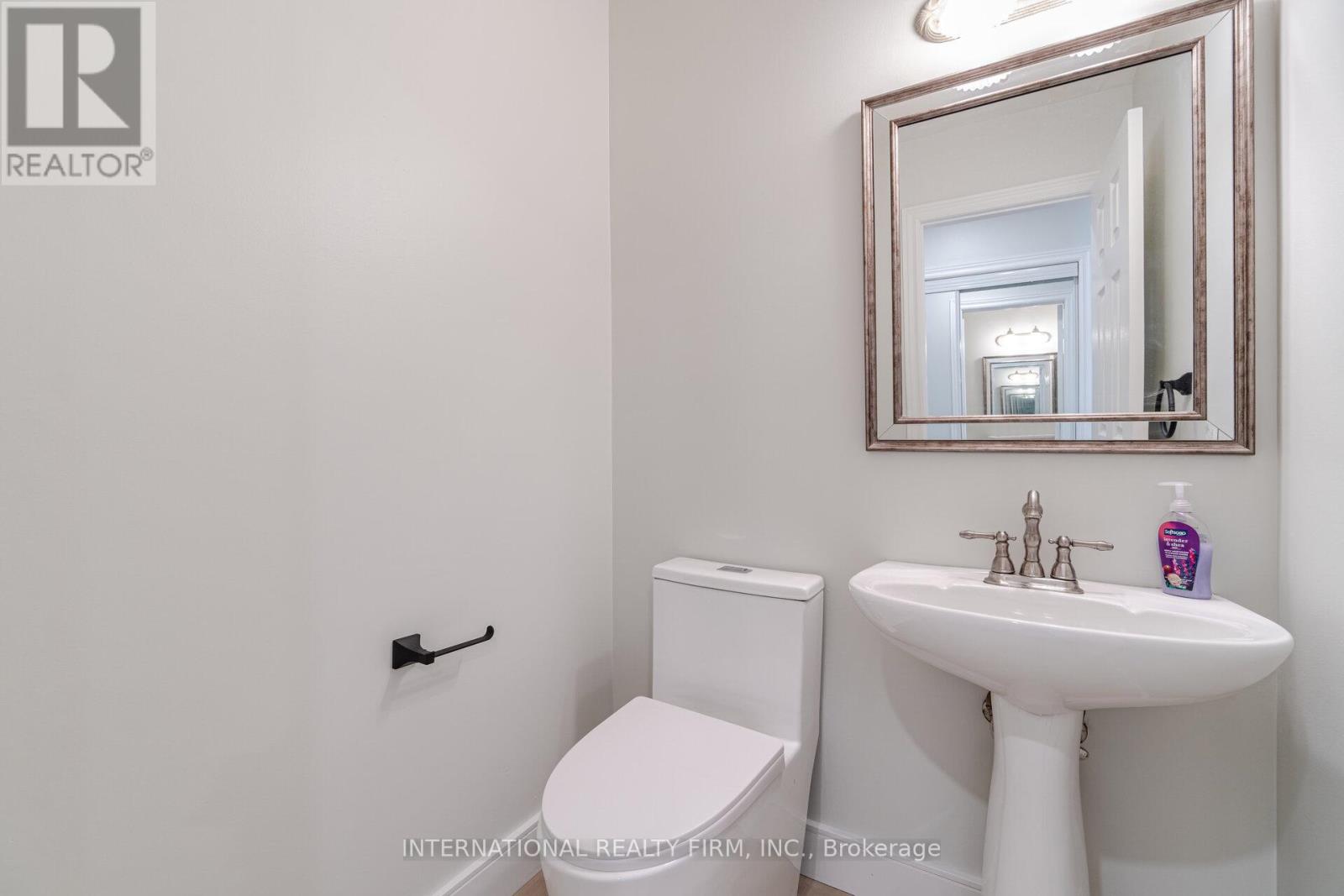 67 Rosanna Crescent, Vaughan, Ontario  L6A 3E3 - Photo 14 - N11908434