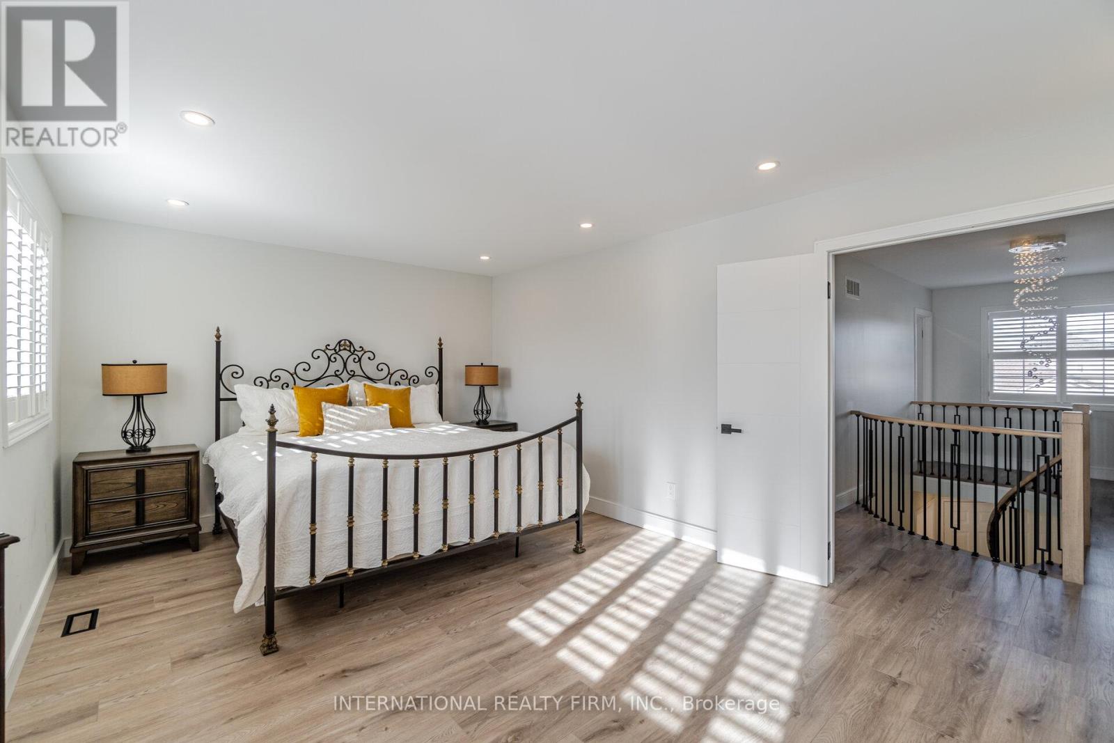 67 Rosanna Crescent, Vaughan, Ontario  L6A 3E3 - Photo 17 - N11908434