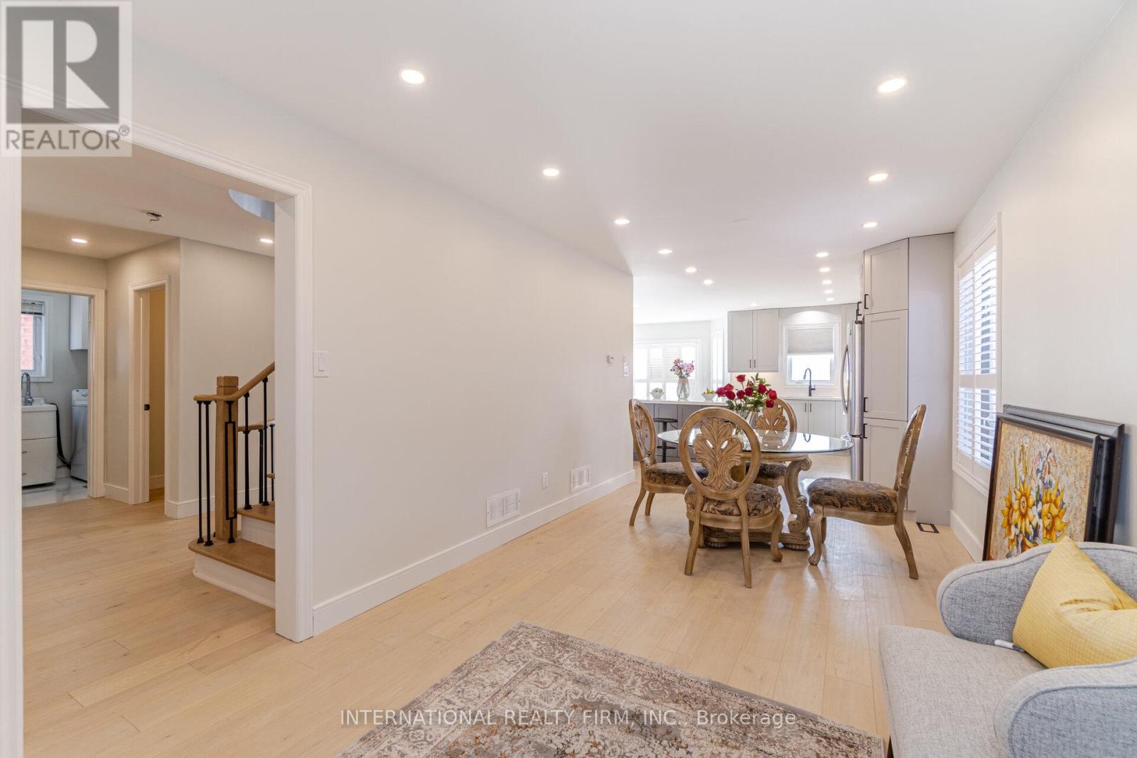 Property at 67 ROSANNA CRESCENT image 5
