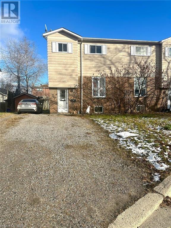 22 DOVER Court, North Bay, Ontario