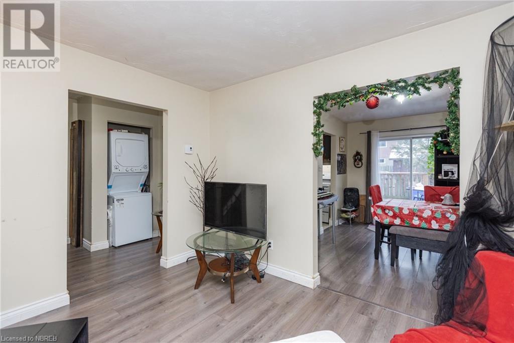 22 Dover Court, North Bay, Ontario  P1B 9G7 - Photo 4 - 40687859