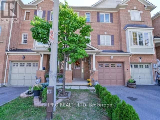 61 - 271 Richvale Drive S, Brampton, Ontario  L6Z 4W6 - Photo 1 - W11908482