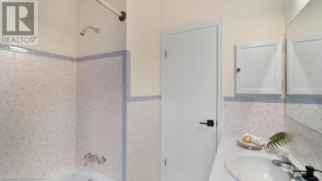 2 Anderson Street, St. Catharines, Ontario  L2M 5C9 - Photo 15 - 40683182