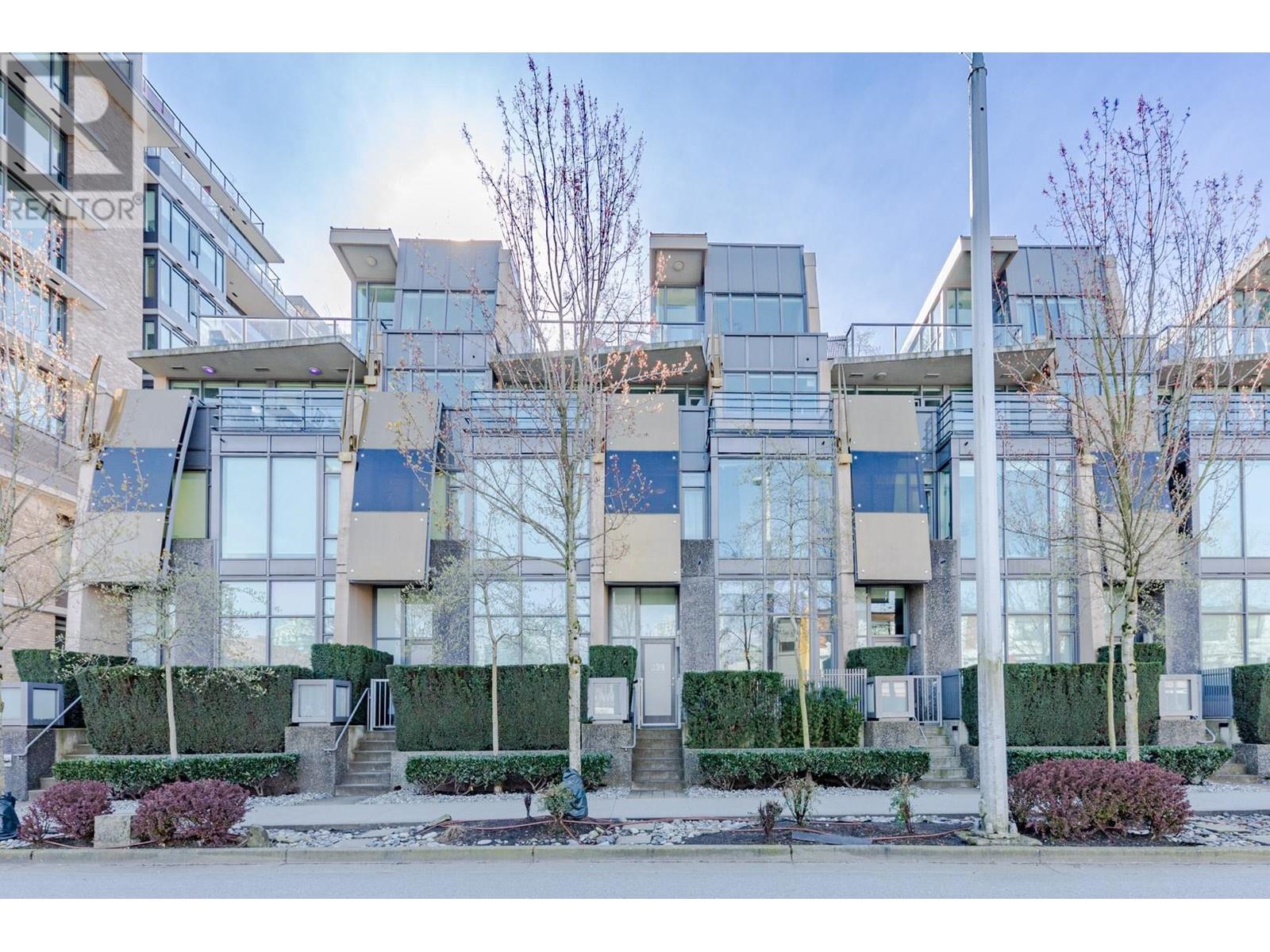 236 W 1st Avenue, Vancouver, British Columbia V5Y 3T2 - Photo 3 - R2913629
