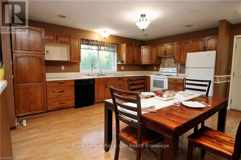 12 Nicholas Street, Northern Bruce Peninsula, Ontario  N0G 2R0 - Photo 4 - X10875748