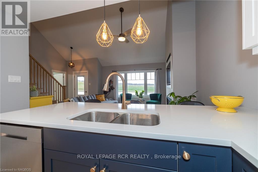 133 Hawthorn Crescent, Georgian Bluffs, Ontario  N0H 1S0 - Photo 14 - X11898878