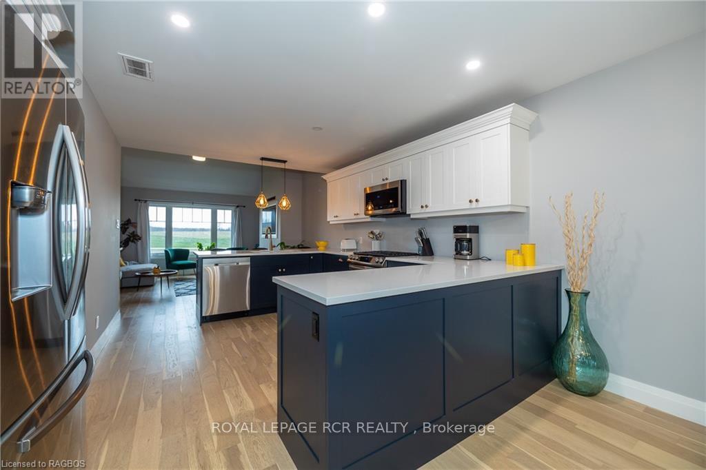133 Hawthorn Crescent, Georgian Bluffs, Ontario  N0H 1S0 - Photo 16 - X11898878