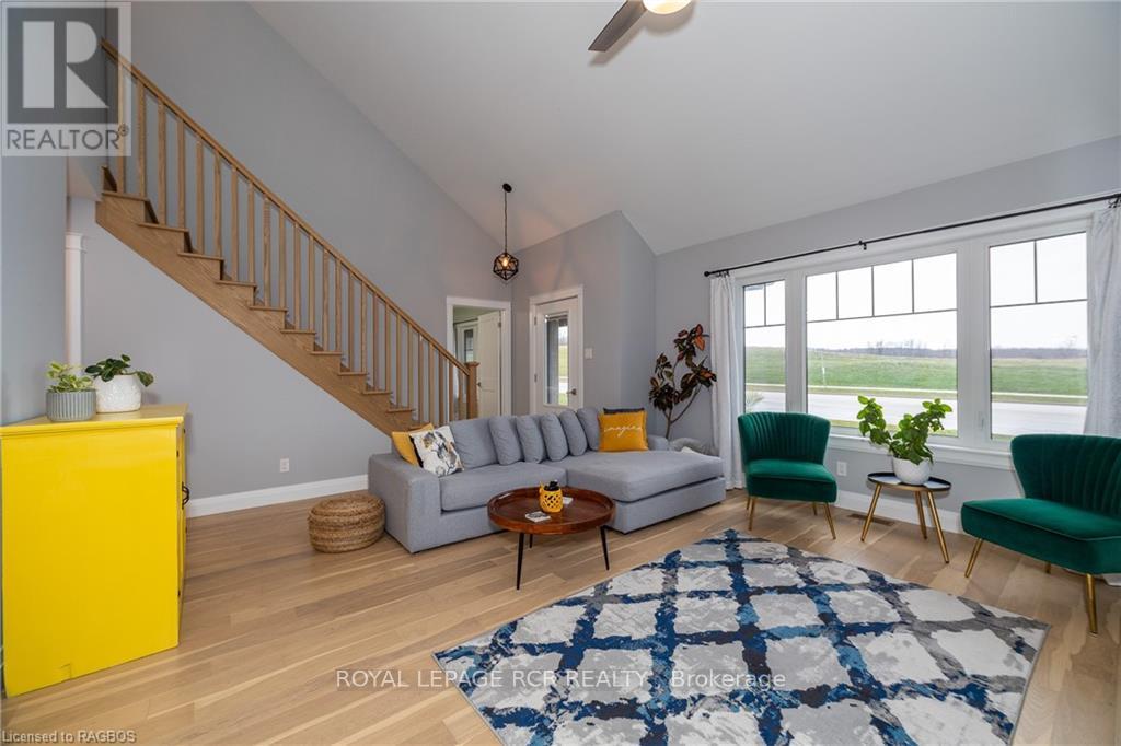 133 Hawthorn Crescent, Georgian Bluffs, Ontario  N0H 1S0 - Photo 19 - X11898878