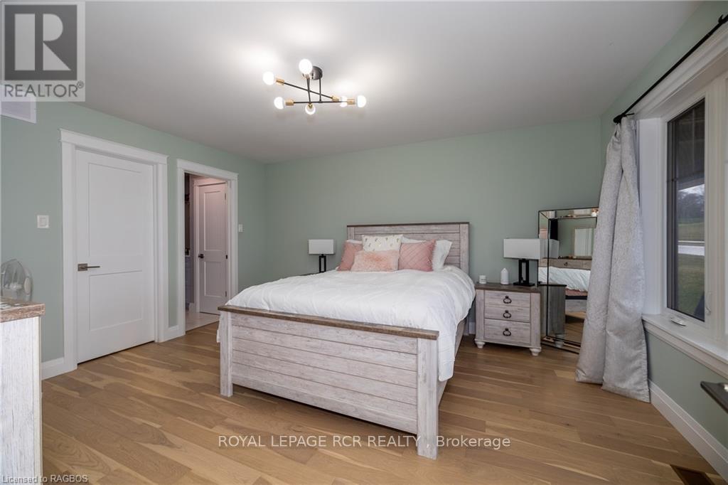 133 Hawthorn Crescent, Georgian Bluffs, Ontario  N0H 1S0 - Photo 21 - X11898878