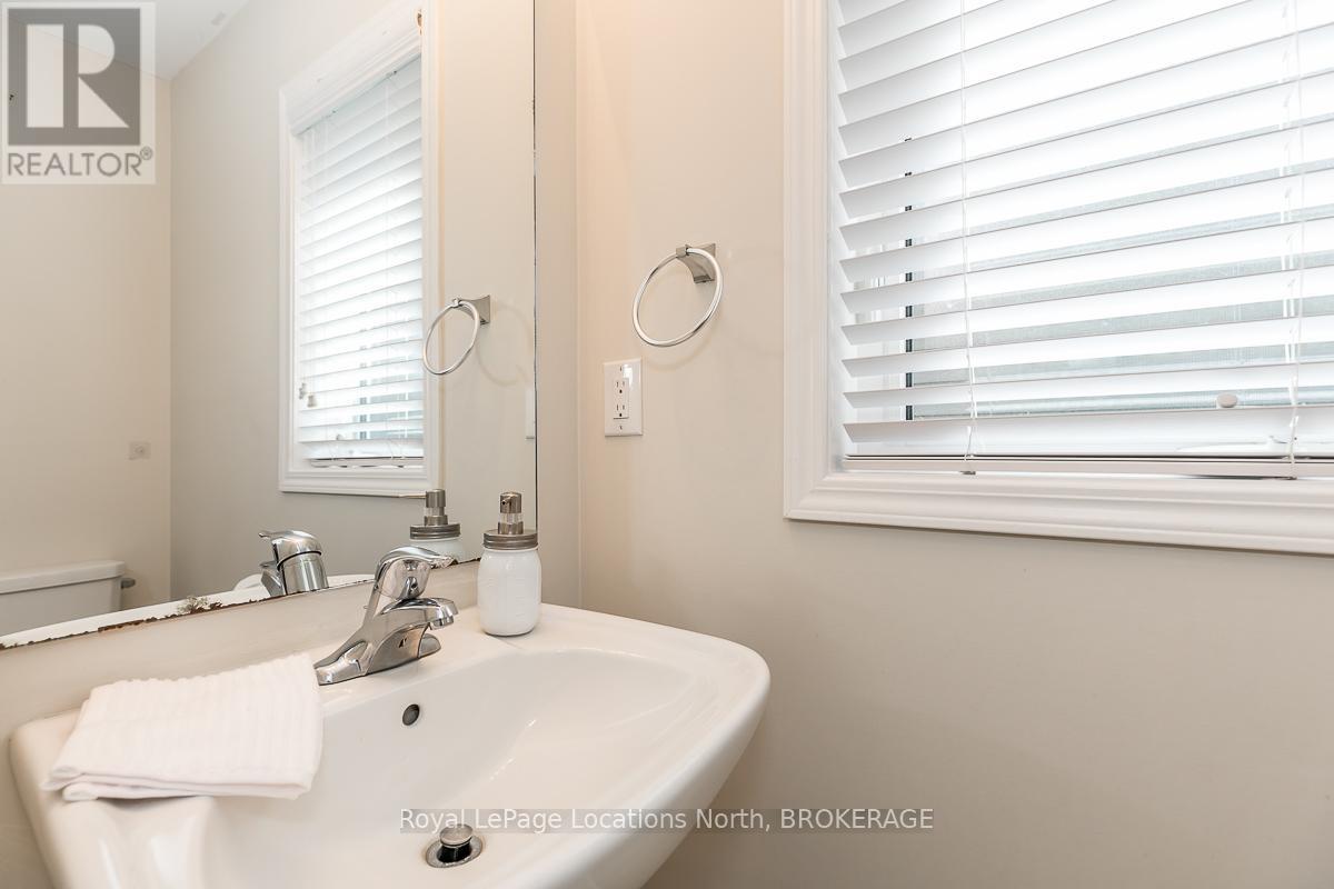 7 Sandhill Crane Drive, Wasaga Beach, Ontario  L9Z 0J5 - Photo 10 - S11905121