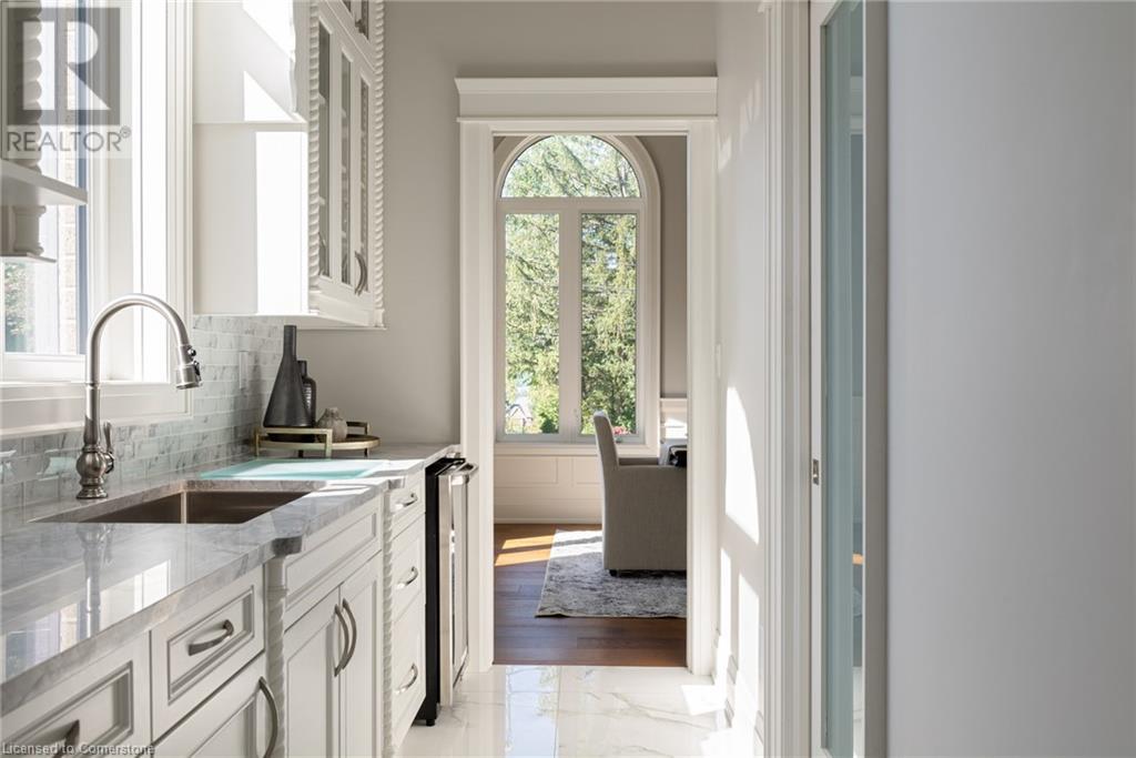 908 Bishop Place, Hamilton, Ontario  L9G 1N1 - Photo 6 - 40685555