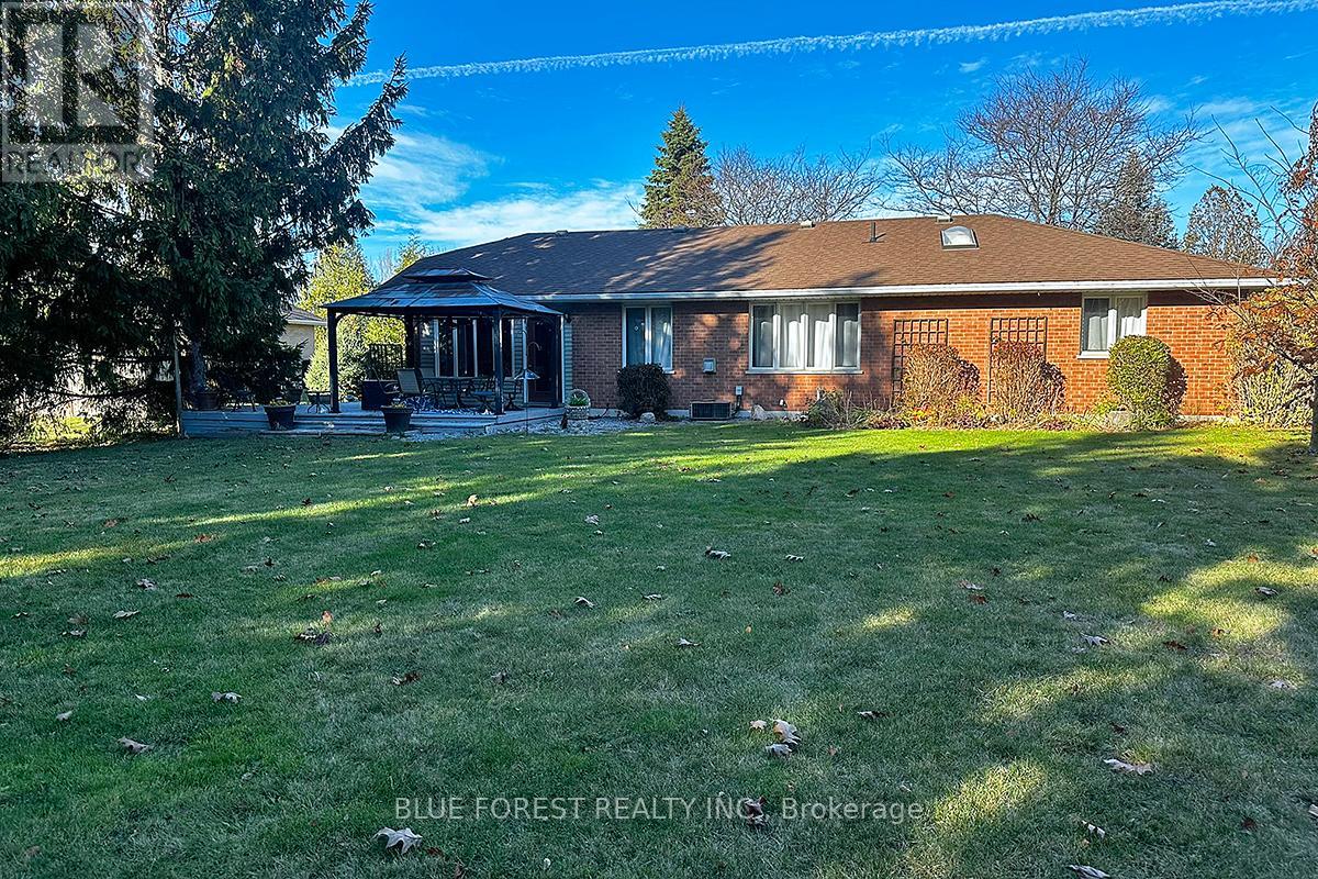 33895 Bissonette Avenue, Bluewater, Ontario  N0M 2T0 - Photo 33 - X11908548