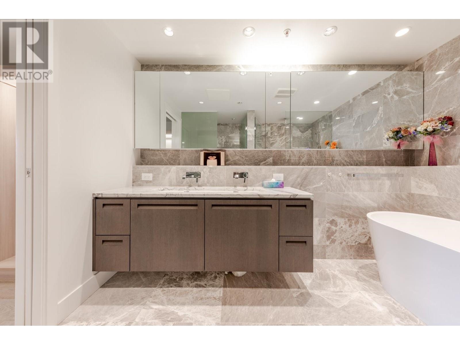 310 2102 W 48th Avenue, Vancouver, British Columbia  V6M 2P5 - Photo 31 - R2948510