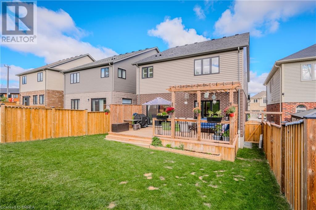 842 Robert Ferrie Drive, Kitchener, Ontario  N2R 0B9 - Photo 3 - 40687365