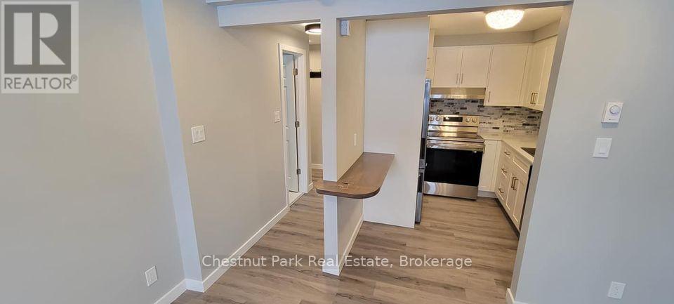 11 - 25 Second Street, Gravenhurst, Ontario  P1P 1N9 - Photo 2 - X11908556