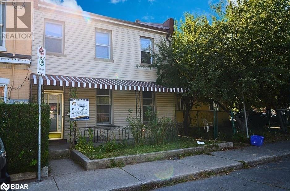 164 MACNAB Street N, Hamilton, Ontario