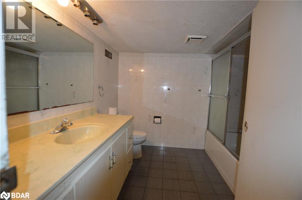 164 Macnab Street N, Hamilton, Ontario  L8R 2M4 - Photo 13 - 40687728