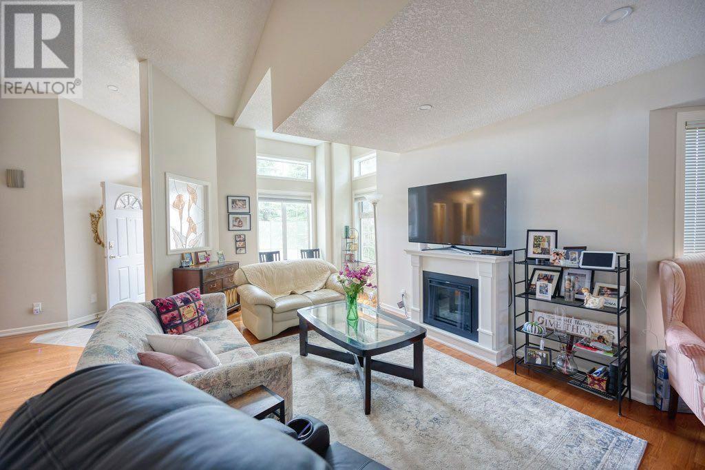 171 Sierra Morena Terrace Sw, Calgary, Alberta  T3H 3A2 - Photo 8 - A2145973