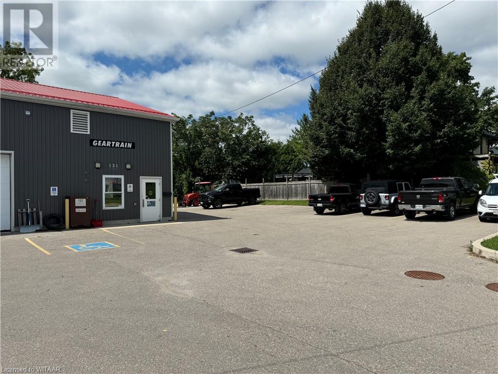 131 Tillson Avenue, Tillsonburg, Ontario  N4G 3A6 - Photo 3 - 40687441