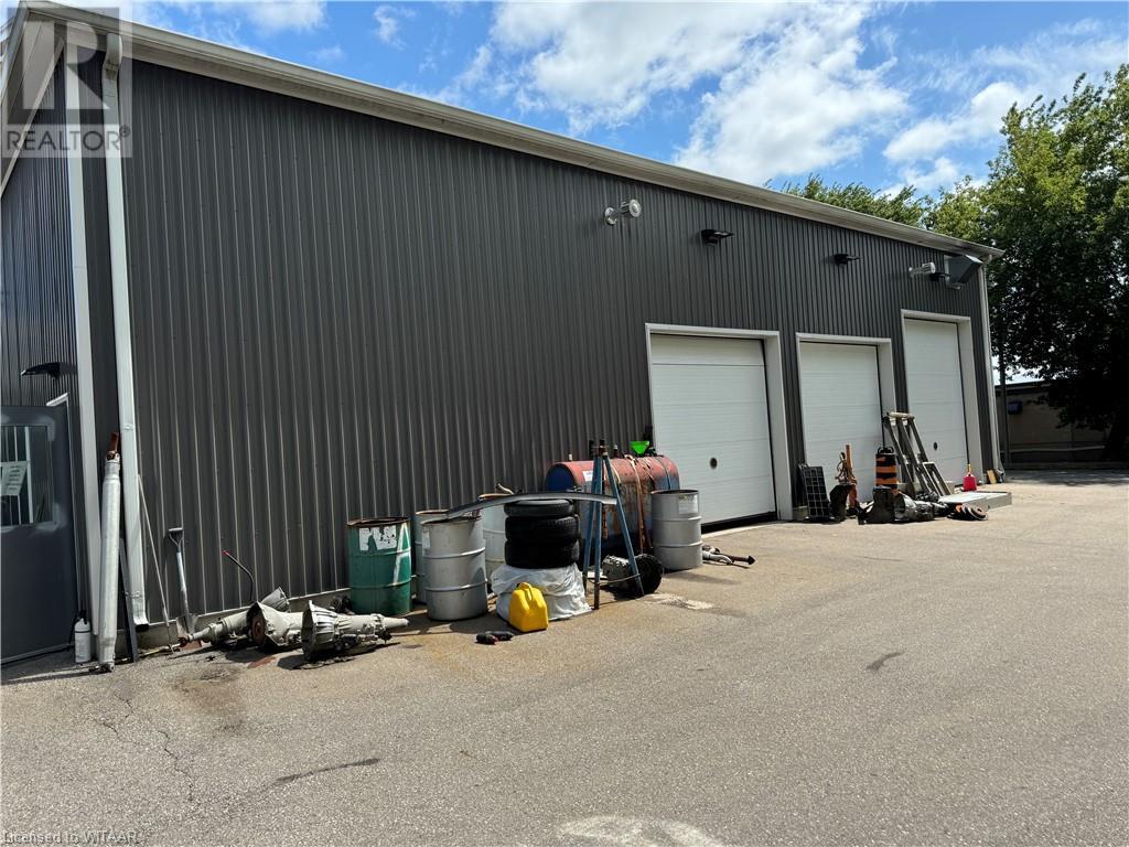 131 Tillson Avenue, Tillsonburg, Ontario  N4G 3A6 - Photo 6 - 40687441