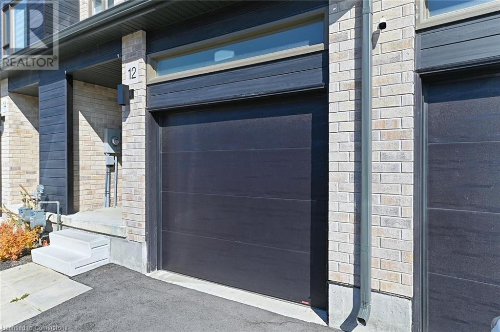 12 Roper Place, Kitchener, Ontario  N2R 1R2 - Photo 4 - 40687908