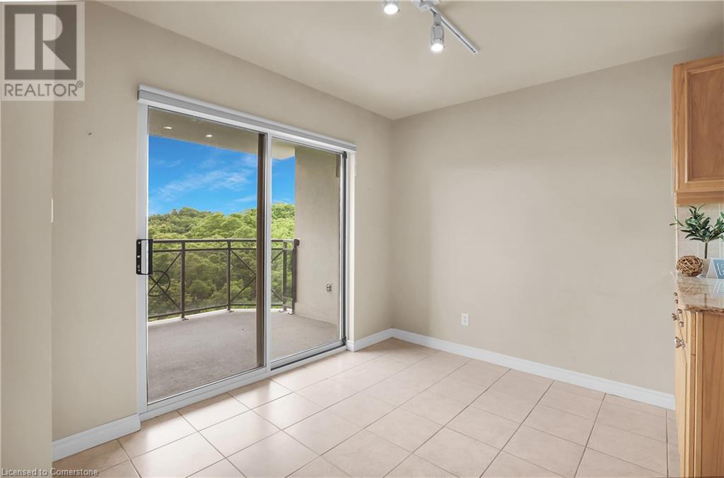 3000 Creekside Drive Unit# 807, Dundas, Ontario  L9H 7S8 - Photo 12 - 40686439