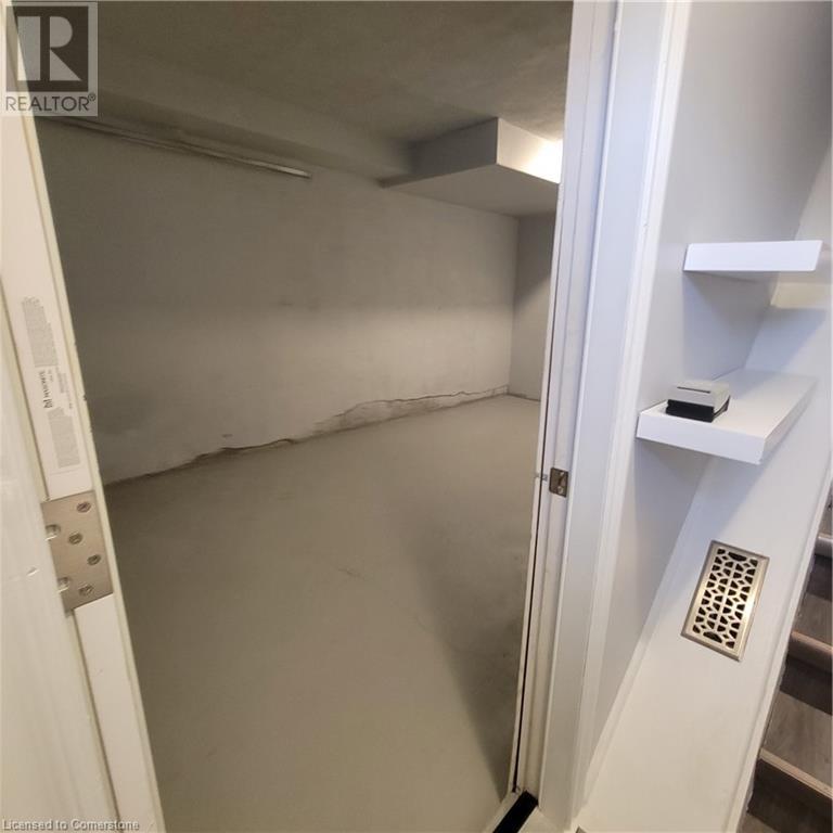 5 Glen Road, Cambridge, Ontario  N1R 4L4 - Photo 3 - 40687760