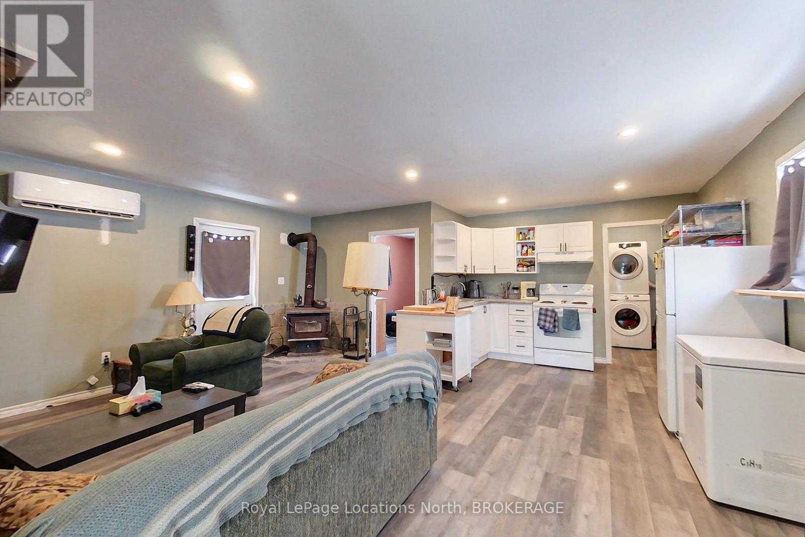 6176 21 22  Nottawasaga Sdrd, Clearview, Ontario  L0M 1S0 - Photo 37 - S11822896