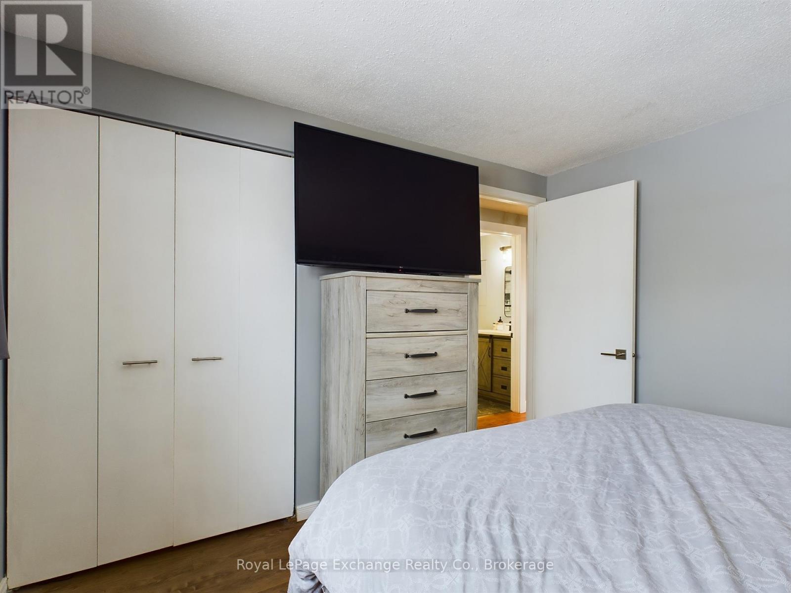 772 Walsh Street, Kincardine, Ontario  N2Z 1R1 - Photo 13 - X11908874