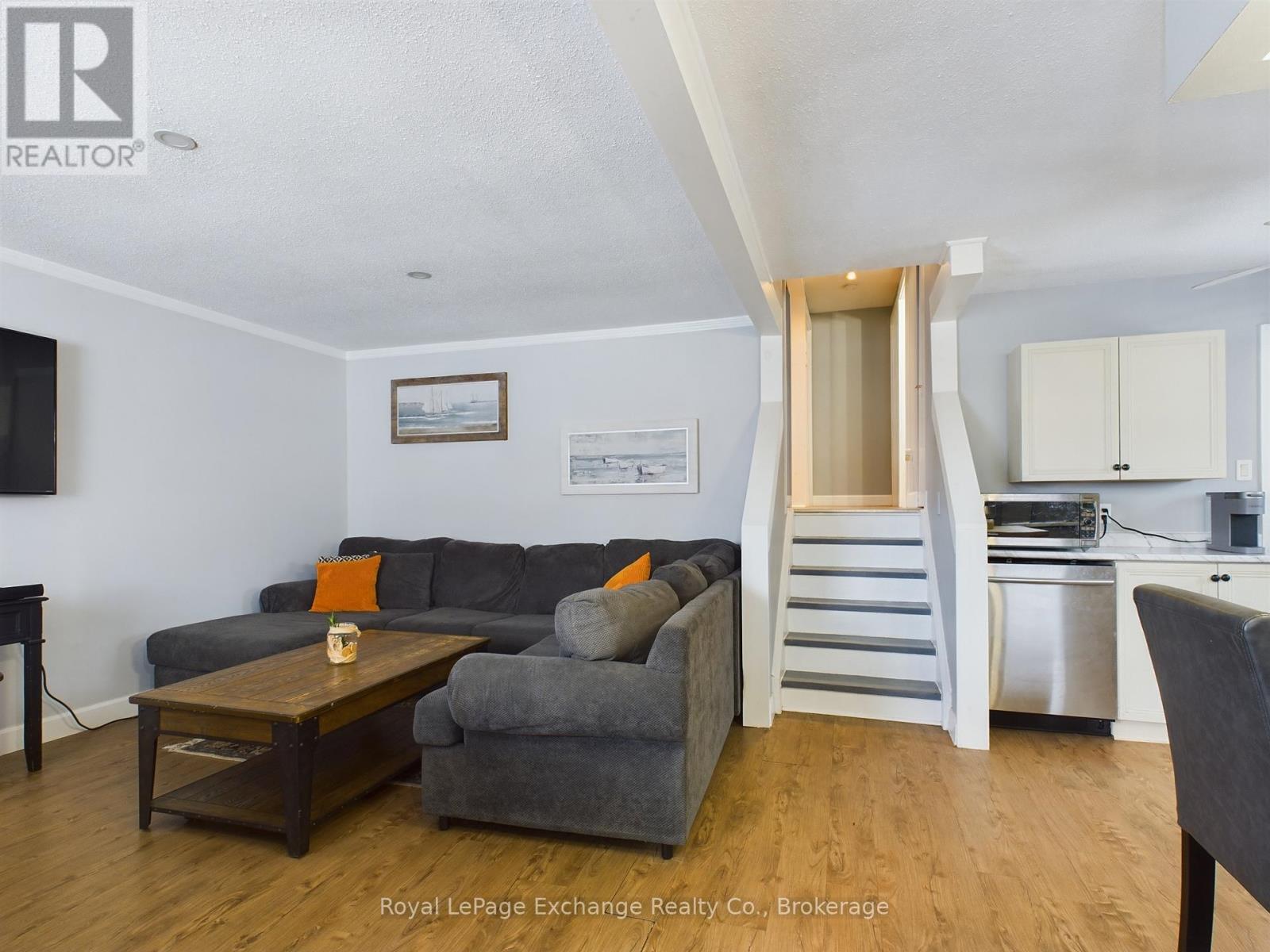 772 Walsh Street, Kincardine, Ontario  N2Z 1R1 - Photo 3 - X11908874