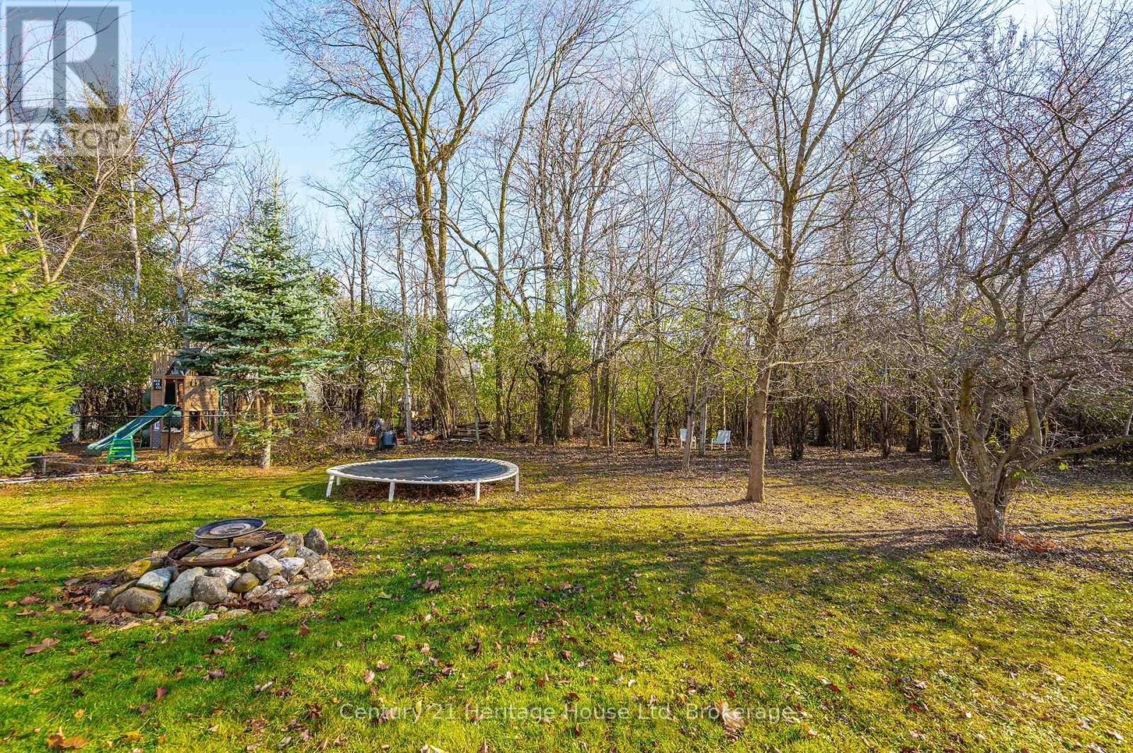 613 Black Street, Centre Wellington, Ontario  N1M 0A3 - Photo 32 - X11908890