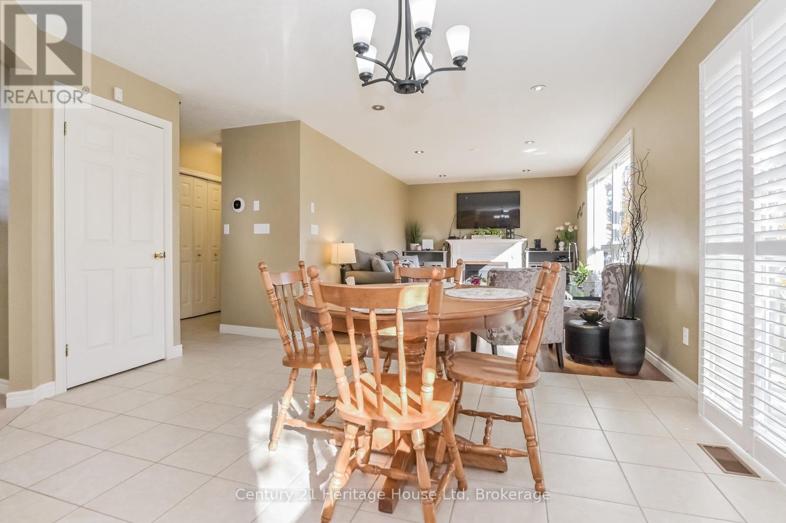 613 Black Street, Centre Wellington, Ontario  N1M 0A3 - Photo 9 - X11908890