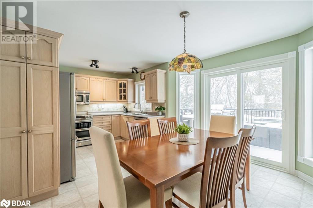 24 Parr Boulevard, Springwater, Ontario  L0M 1T0 - Photo 3 - 40687595