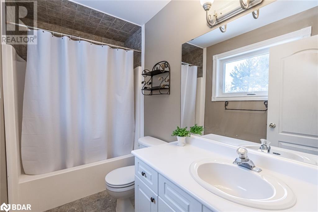 24 Parr Boulevard, Springwater, Ontario  L0M 1T0 - Photo 8 - 40687595