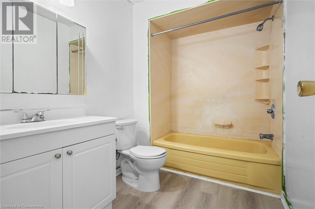 11 Harrisford Street Unit# 52, Hamilton, Ontario  L8K 6L7 - Photo 7 - 40687887